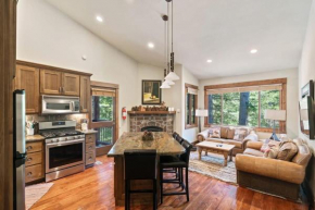 Northstar Ski in Ski out 2BR Condo Truckee